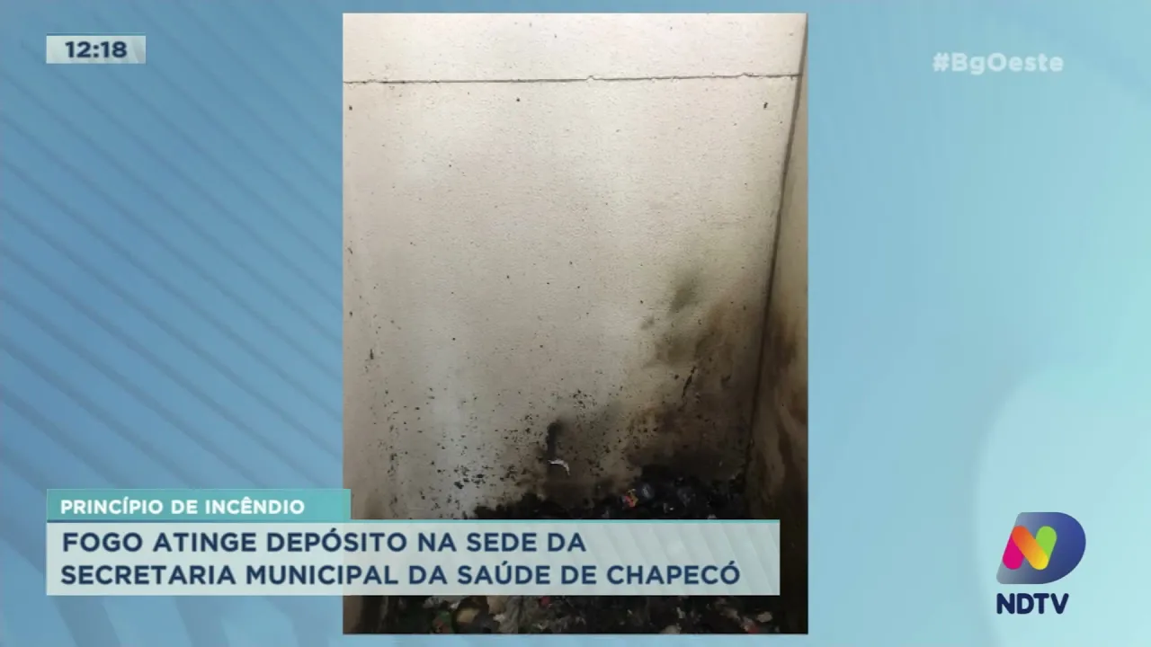 Fogo atinge depósito na sede da Secretaria Municipal da Saúde de Chapecó