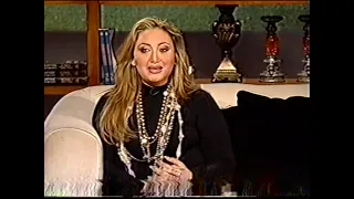 سيده شافت شباب واقفين قدام فتارين لـ ملابس فـ اضـ حـ ة ومن هنا كانت الصـ دمة صبايا الموسم الاول 