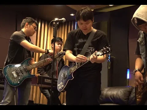 Download MP3 Muse - Hysteria (Live Band Cover)