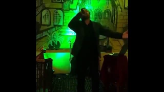 مش حتشوفي بكل العالم قلب يحبك مثل قلبي   مصطفى يوزباشي حفلة دبي      دندنها