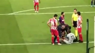 موقف محرج ل ميسي يامعزه دندنها