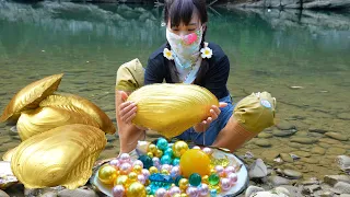 👑 Primitive mountainous river, century old mutated golden river clam, opened full of valuable pearls