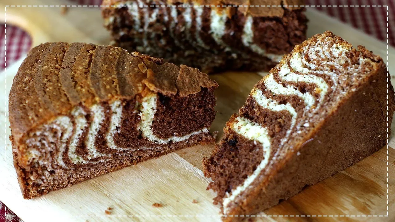 BOLO PUDIM DE CENOURA COM CHOCOLATE -PARECE MÁGICA-RÁPIDO E FÁCIL-CREMOSO- FOFINHO - Isamara Amâncio