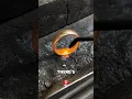 Joe Rogan verbluft door vergelijking tussen goud en veren