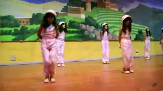 رقص على نشيد النظافة احلى كلمة 