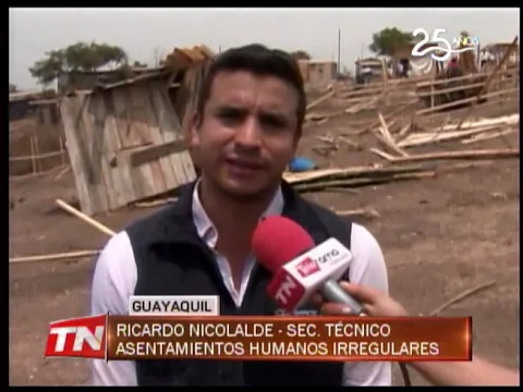 Demolieron viviendas ilegales en operativo de desalojo