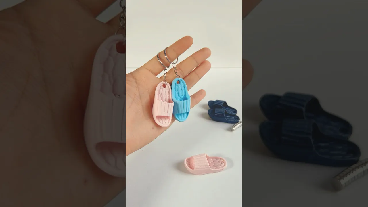 Puffy Slipper Keychain & Fridge Magnets
