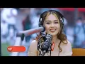 Frizzle Anne and John Roa perform "Akin Ka Lang" LIVE on Wish 107.5 Bus