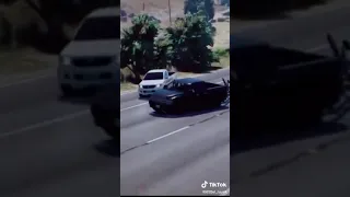 الدنيا لابسه قناع 