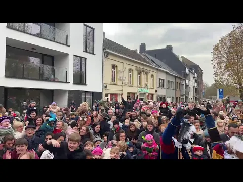 Video Livestream van Ninofmedia van de Sinterklaasintocht in Ninove op 16 november 2024. Beelden van een eerdere editie.