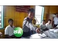 Download Lagu Gun-waving police officer goes viral in Myanmar