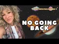 VENUS SATURN Choosing What Stays Before the Pisces Eclipse
