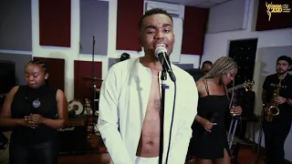tkinzy performing at amaa 2020