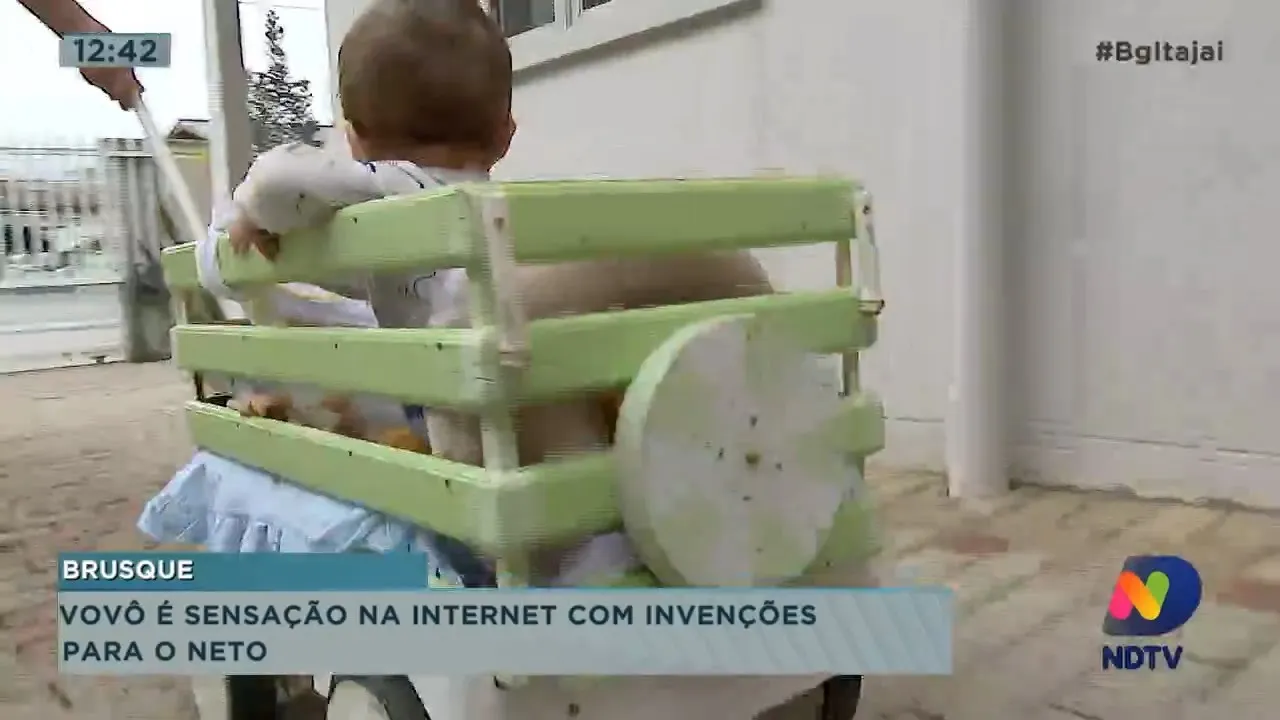 Vovô é sensação na internet com invenções para o neto em Brusque