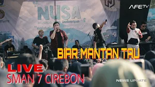 Download 3 Composers - Biar Mantan Tau (Live Perform at SMAN 7 Cirebon) MP3