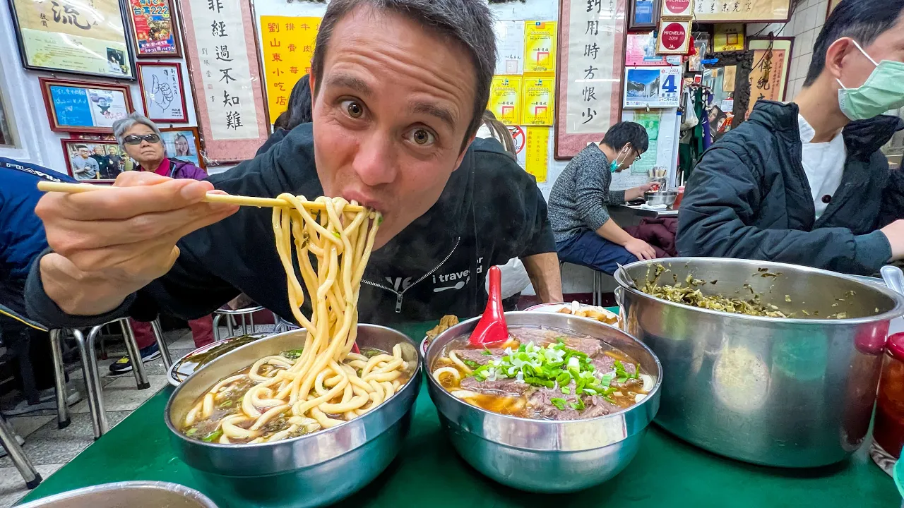 Taiwan Street Food - BEST BEEF NOODLES + 5 Must Eat Foods in Taipei!!