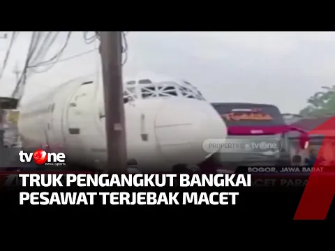 Truk Pengangkut Bangkai Pesawat Bikin Macet di Parung Bogor