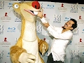 JOHN LEGUIZAMO AS SID THE SLOTH ICE AGE INTERVIEW CLIP