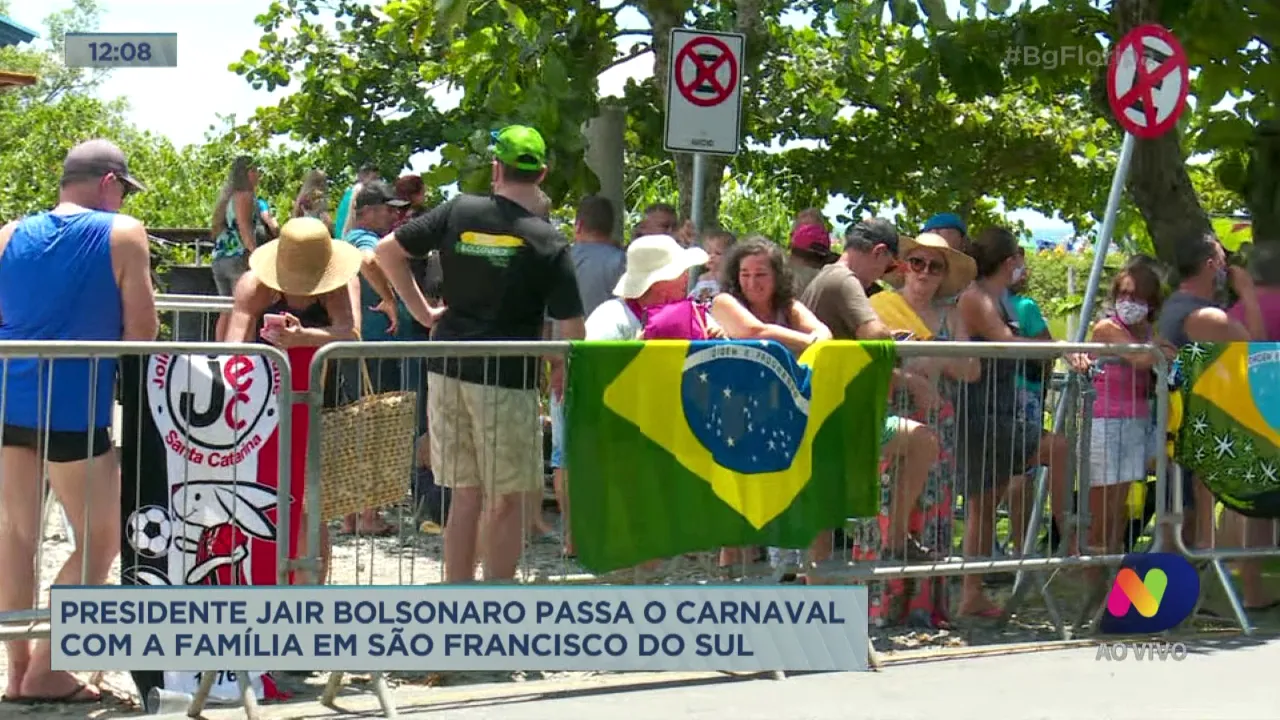 Presidente Jair Bolsonaro passa o Carnaval com a família em São Francisco do Sul