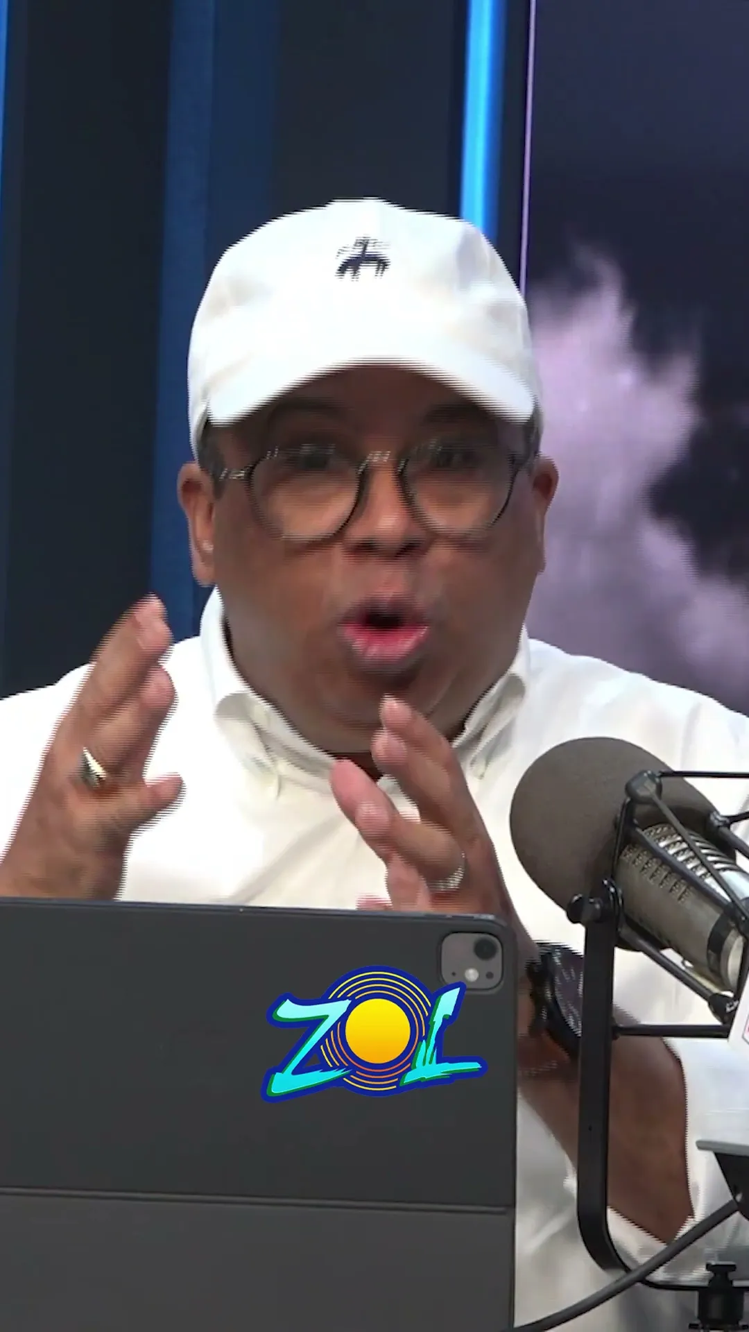 ILEGALES DEBEN IRSE, PERO SIN ABUSOS