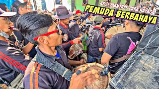 Download Kendang Mantapp!!! 3 Pemuda Berbahaya Beraksi!!! - Cuta Muda Grup MP3