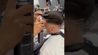 استایل دادن مو برای موهای کوتاه در آموزشگاه آرایشگری مردانه رویش هنر دندنها