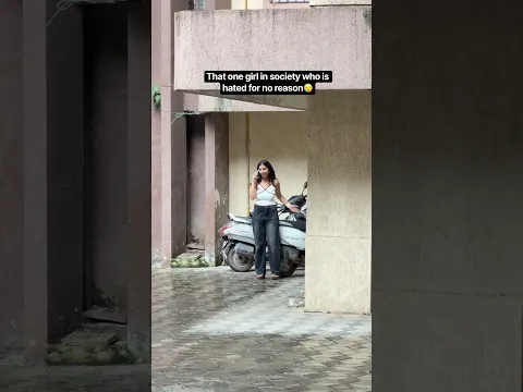 They hate her bec they ain’t her😭 #funny #comedy #relatable #building #aunty