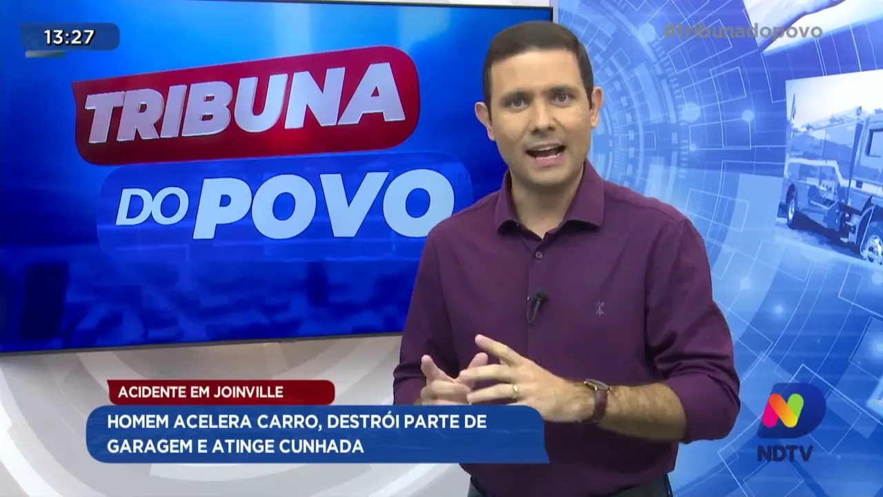 Acidente em Joinville: homem acelera carro, destrói parte de garagem e atinge cunhada