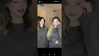 معكم بالترند يا شادية قعدت سنة و أنا بجري وراها تصميمي ل لانا و لين 