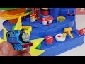 Download Lagu Thomas and Friends Train Playset and Puzzle for Kids!