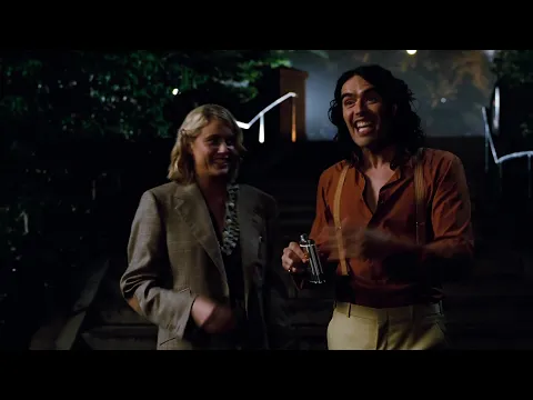 Trailer 2