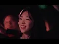 张震岳《小宇，爱我别走》任贤齐《我是一只鱼》串烧开场现场气氛瞬间拉满，引发全场大合唱
