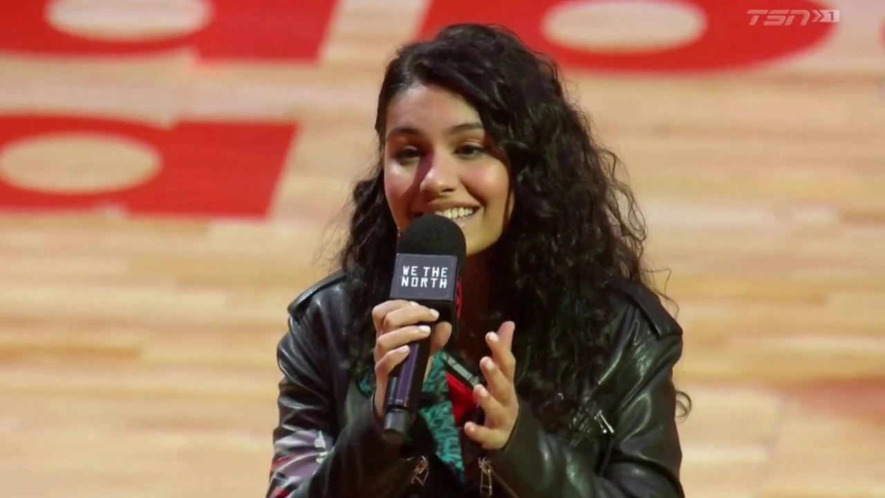 Alessia Cara sings the Canadian National Anthem @ 2019 NBA Finals