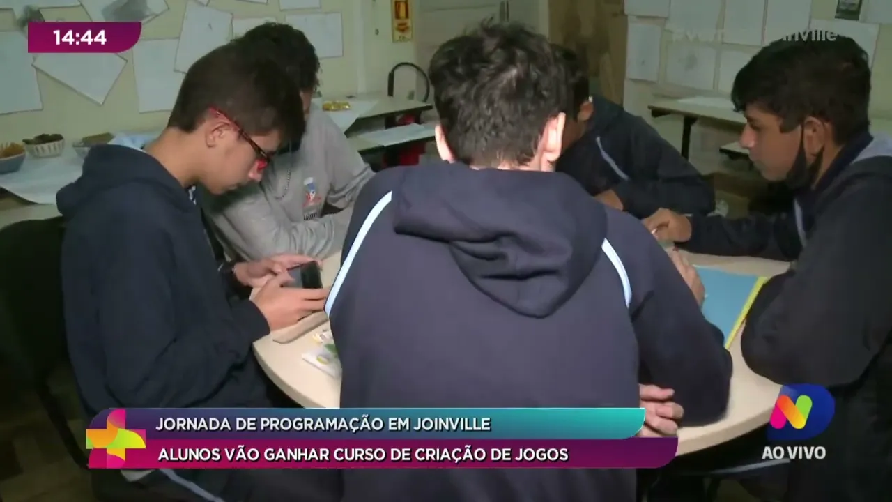 Jornada de programação em Joinville: alunos vão ganhar curso de criação de jogos