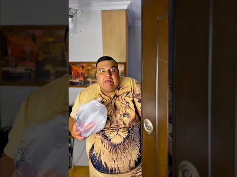 ŞİŞKO ADAM SINIRSIZ PARA HİLESİ YAPIP YEMEK SİPARİŞİ VERDİ! 💰 #shorts