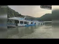 Houseboat capsizes at Lake Cumberland following storm