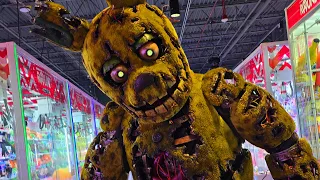 Springtrap Goes To The Arcade