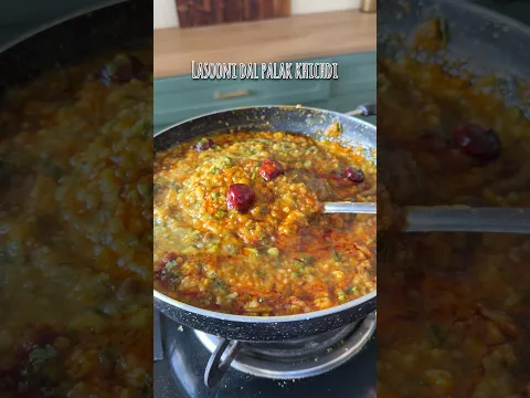 Lasooni Dal Palak Khichdi💚✨