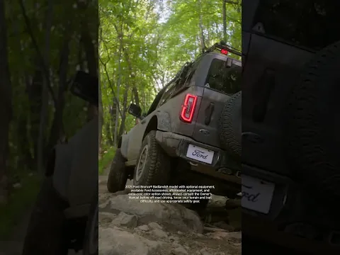How to Disconnect the Stabilizer Bar on the Ford Bronco® Badlands® Model.