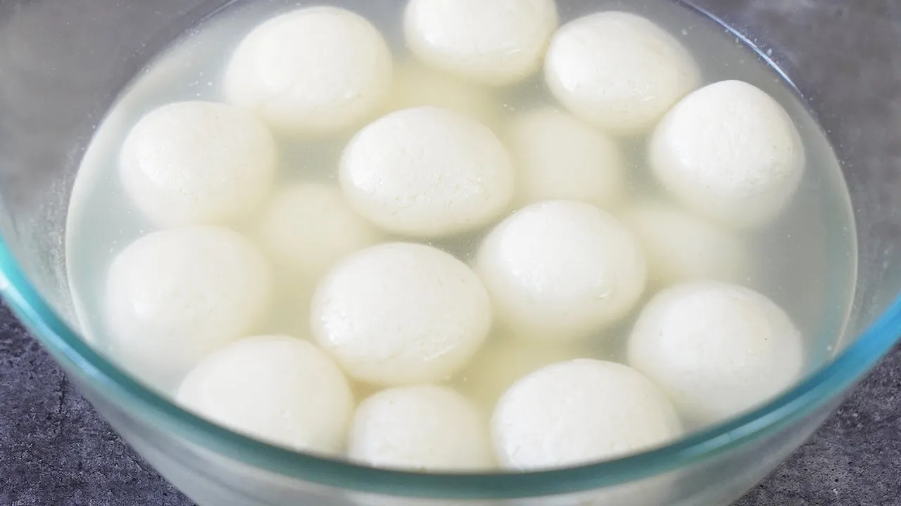           Sponge Rasgulla Recipe   Bengali Rasgulla