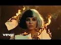 Sia – I’m Untouchable (Official Music Video)