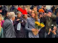 Lagu Princess Catherine Shines as She Receives Flowers From Royal Fans! 💛