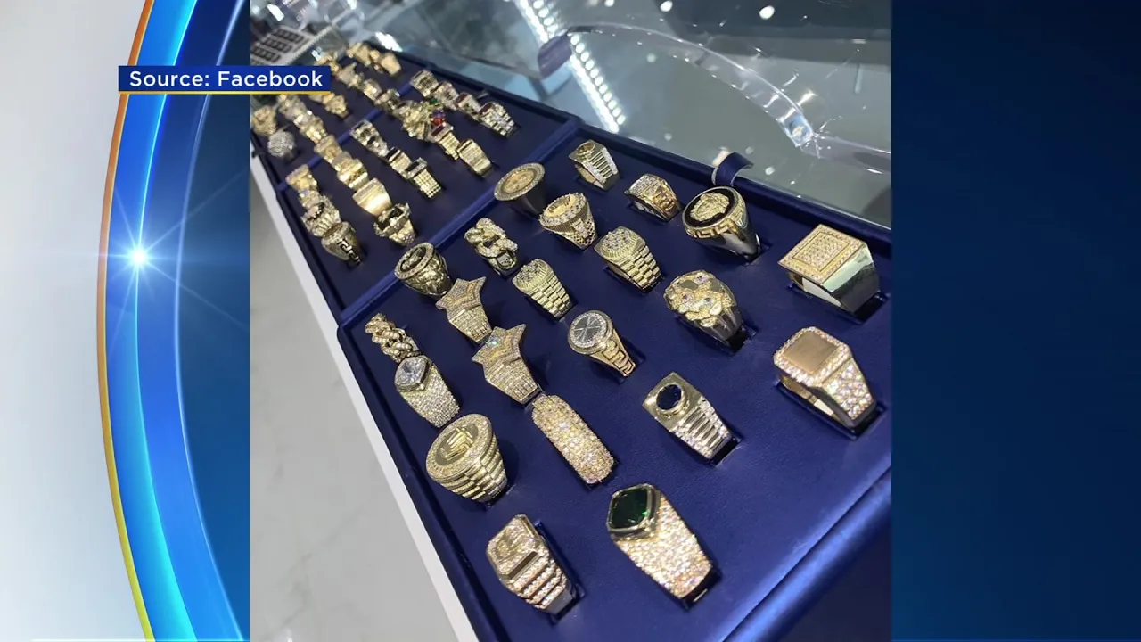 Video shows robber shooting victim 7 times outside Galleria-area fast-food restaurant