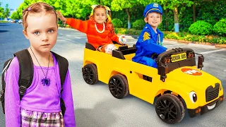 Alex Rides On School Bus And Helps His Friends Get To School  Alex Rides On School Bus And Helps His Friends Get To School
