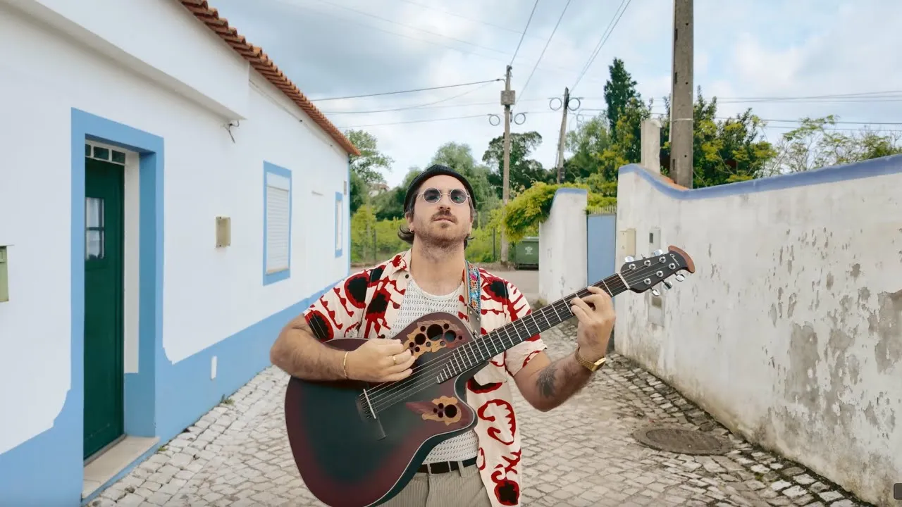 Deslocado by Napa (Tribute by American singing Portuguese π΅πΉ) Deslocado by Napa (Tribute by American singing Portuguese π΅πΉ)