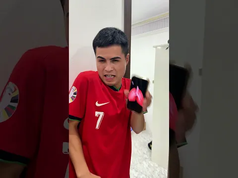 Ronaldo chạy trốn khỏi quái vật rắn #ronaldo