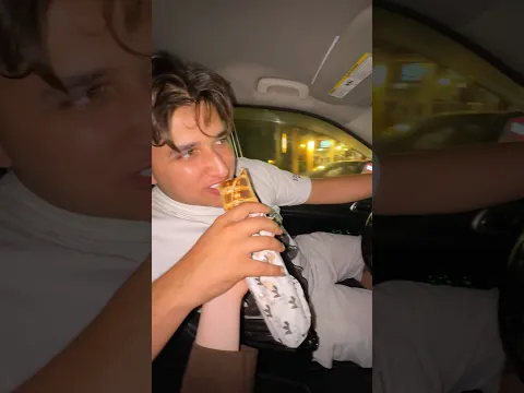 جوزي بدو يشاركني بكلشي بحياتي:🤣