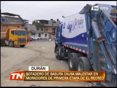 Botadero de basura causa malestar en moradores de Primera Etapa de El Recreo