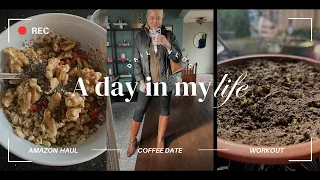 Daily Vlog Unboxing Gardening and a little Flower arranging
