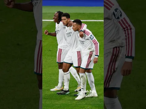 Saat rekan setim Mbappe memberikan selamat pada Kane